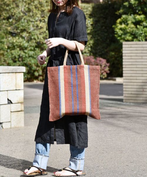 MAISON BENGAL（マイソンベンガル）の「MAISON BENGAL:ジュートストライプトート◇（トートバッグ・レディース・ブラック/ブラウン/ブルー・ONE SIZE）」の12枚目の写真