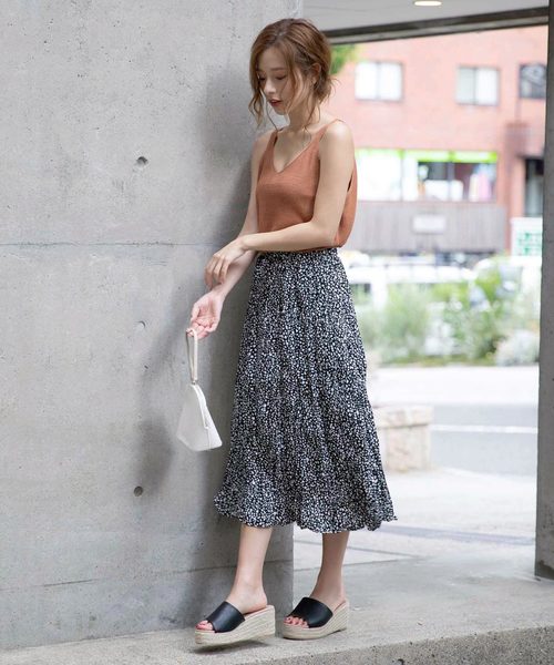 KOBE LETTUCE（コウベレタス）の「ダルメシアン柄ミディ丈ワッシャーフレアスカート（スカート・レディース・オフホワイト/ブラック・FREE）」の12枚目の写真