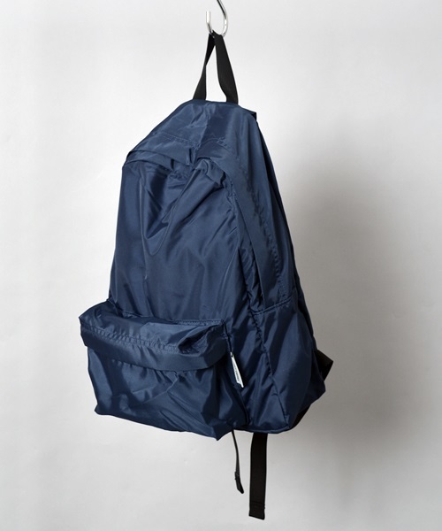 SHIPS（シップス）の「PARROTT CANVAS×SHIPS Days: ナイロンデイパック■（バックパック/リュック・メンズ・ブラック/ベージュ/オリーブ/ブルー/ライトブルー/ホワイト/ブラウン/ワイン/ネイビー/キャメル・ONE SIZE）」の7枚目の写真