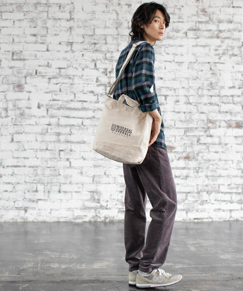 UNIVERSAL OVERALL(ユニバーサルオーバーオール)の「UNIVERSAL OVERALL(ユニバーサルオーバーオール)別注2WAYロゴトートバッグ(ブラウン⇒WEB限定カラー)(トートバッグ・メンズ・ナチュラル/ブラウン/ブラック・FREE)」の21枚目の写真