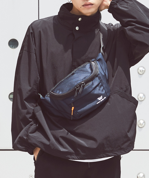 wdl.（ワームデザインラボ）の「【wdl.】DELTA / BODY BAG（バックパック/リュック・レディース・ブラック/ネイビー・FREE）」の6枚目の写真