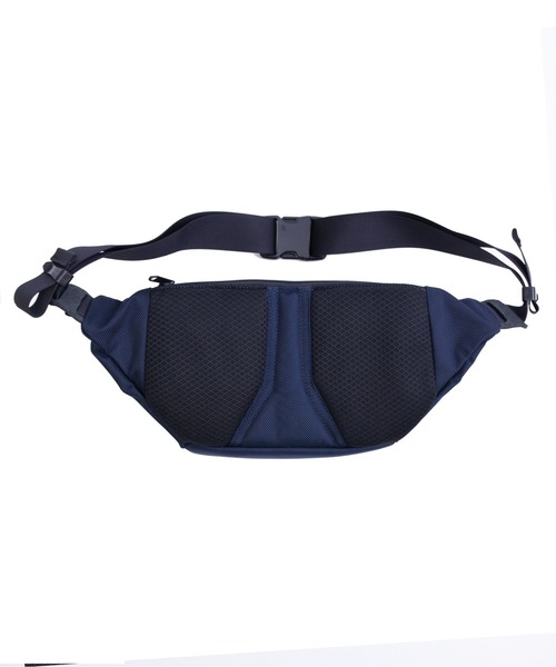 wdl.（ワームデザインラボ）の「【wdl.】DELTA / BODY BAG（バックパック/リュック・レディース・ブラック/ネイビー・FREE）」の14枚目の写真