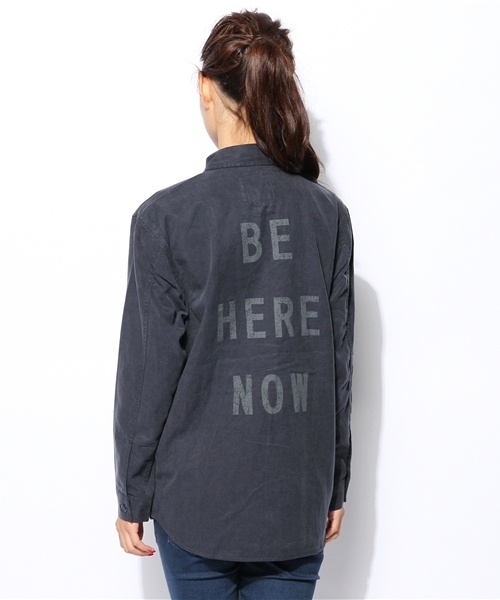 MOUSSY（マウジー）の「BE HERE SHIRTS（シャツ/ブラウス・レディース・カーキ系/ベージュ/ネイビー・FREE）」の10枚目の写真