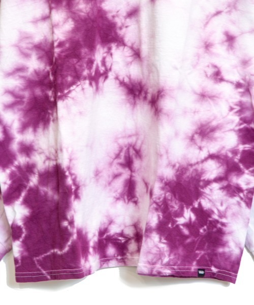 VANS(バンズ)の「VANS/ヴァンズ Tie Dye LSTEE(Tシャツ/カットソー・メンズ・パープル/ブルー/グリーン・M/L)」の8枚目の写真