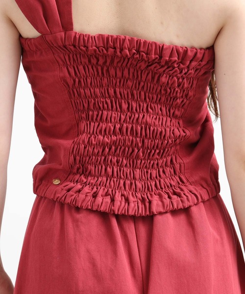 VIS（ビス）の「【セットアップ対応】麻混ワンショルダーねじれビスチェ（その他トップス・レディース・レッド/ベージュ・FREE）」の5枚目の写真