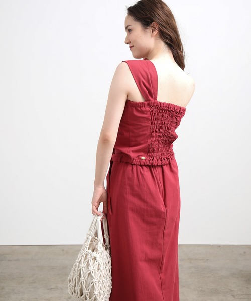 VIS（ビス）の「【セットアップ対応】麻混ワンショルダーねじれビスチェ（その他トップス・レディース・レッド/ベージュ・FREE）」の9枚目の写真