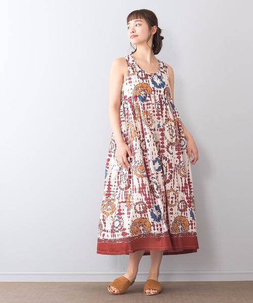 LB/S (エルビーエス)の「インド綿マキシワンピース 袖無し 総柄(ワンピース・レディース・スカイブルー/ベージュ/ネイビー/オフホワイト/ブルー/マスタード/ブルー系その他/ワイン・FREE)」の11枚目の写真