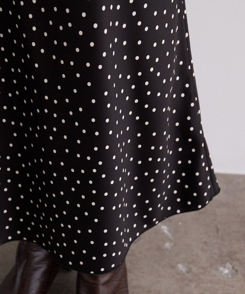 ROPE MADEMOISELLE 紺色ドットプリーツスカート ROPE MADEMOISELLE 紺色ドットプリーツスカート ROPE