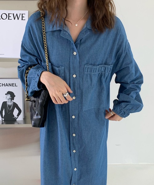Jewelobe(ジュエローブ)の「ギャザーポケットデニムシャツワンピース(ワンピース・レディース・インディゴブルー/ブルー・FREE)」の10枚目の写真