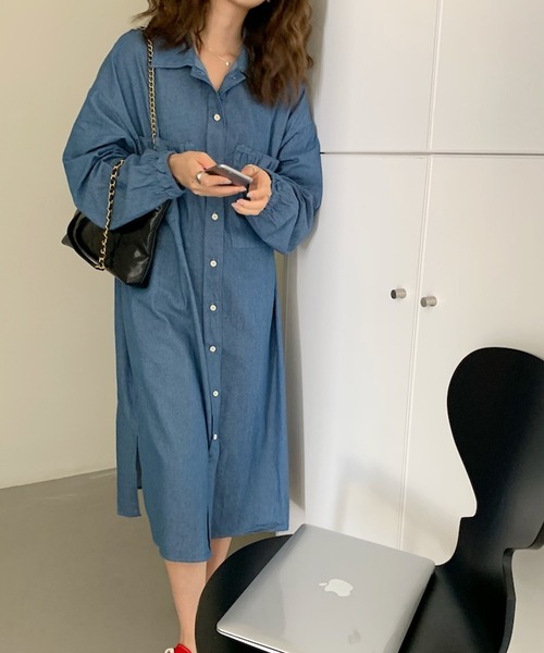 Jewelobe(ジュエローブ)の「ギャザーポケットデニムシャツワンピース(ワンピース・レディース・インディゴブルー/ブルー・FREE)」の16枚目の写真