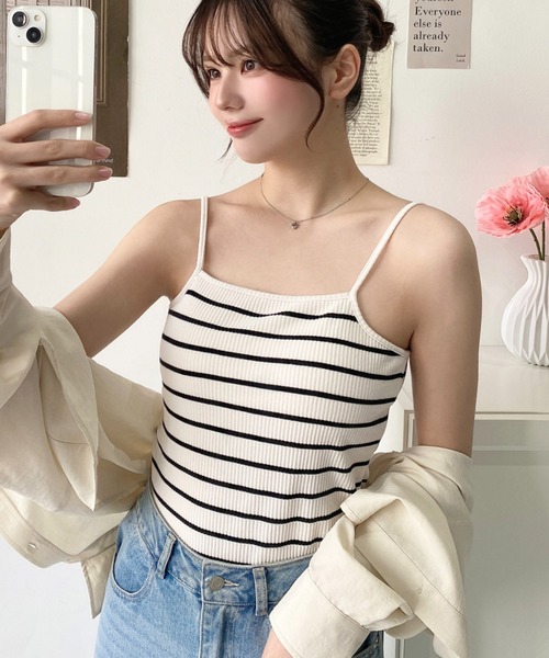 moment+(モーメントプラス)の「【累計販売枚数4万枚突破!】カップ付きテレコリブスクエアキャミソール(キャミソール・レディース・ブラウン/モカ/ベージュ/オフホワイト/ブラック/ホワイト系その他/ナチュラル/チャコールグレー・M/S/L)」の9枚目の写真