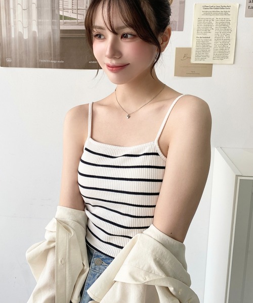 moment+(モーメントプラス)の「【累計販売枚数4万枚突破!】カップ付きテレコリブスクエアキャミソール(キャミソール・レディース・ブラウン/モカ/ベージュ/オフホワイト/ブラック/ホワイト系その他/ナチュラル/チャコールグレー・M/S/L)」の11枚目の写真