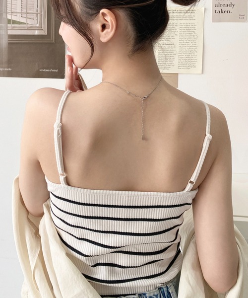 moment+(モーメントプラス)の「【累計販売枚数4万枚突破!】カップ付きテレコリブスクエアキャミソール(キャミソール・レディース・ブラウン/モカ/ベージュ/オフホワイト/ブラック/ホワイト系その他/ナチュラル/チャコールグレー・M/S/L)」の12枚目の写真