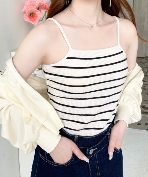 moment+(モーメントプラス)の「【累計販売枚数4万枚突破!】カップ付きテレコリブスクエアキャミソール(キャミソール・レディース・ブラウン/モカ/ベージュ/オフホワイト/ブラック/ホワイト系その他/ナチュラル/チャコールグレー・M/S/L)」の19枚目の写真