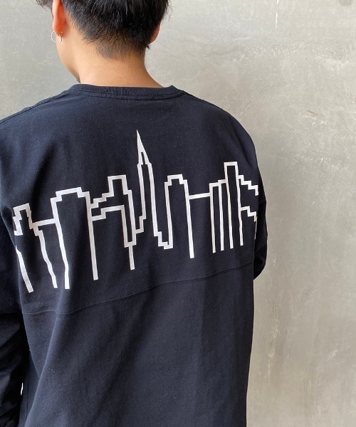 Manhattan Portage（マンハッタンポーテージ）の「[MANHATTAN PORTAGE/マンハッタンポーテージ] 別注 スカイラインロゴバックプリントロンＴ（Tシャツ/カットソー・レディース・ホワイト/ブラック/グレー/ピンク・S/M/L）」の21枚目の写真