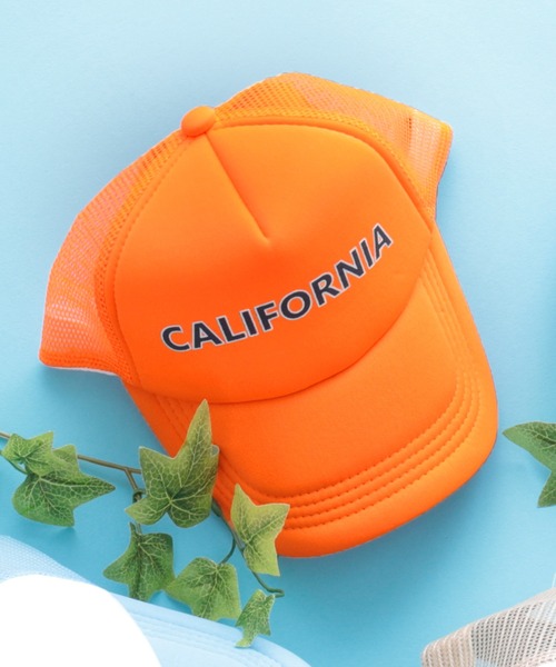 SHISKY(シスキー)の「SHISKY / シスキー プリント メッシュキャップ キッズ(キャップ・キッズ・J/B/R/O/G/L/D/N/F/Q/C/K/H/S/I/A/T/P/E/M・52cm/54cm/56cm)」の1枚目の写真