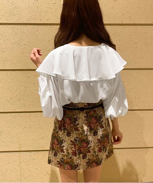 apres jour(アプレジュール)の「ラッフルデザインブラウス【ZOZOTOWN限定アイテム】(シャツ/ブラウス・レディース・ピンクベージュ/オフホワイト/アイボリー・フリー/X-LARGE)」の6枚目の写真
