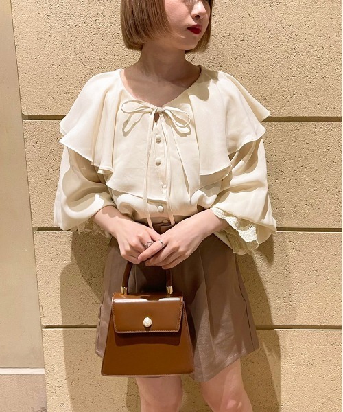 apres jour(アプレジュール)の「ラッフルデザインブラウス【ZOZOTOWN限定アイテム】(シャツ/ブラウス・レディース・ピンクベージュ/オフホワイト/アイボリー・フリー/X-LARGE)」の14枚目の写真