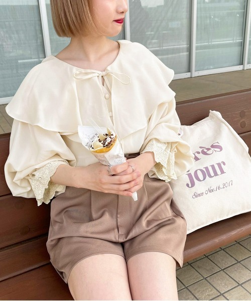 apres jour(アプレジュール)の「ラッフルデザインブラウス【ZOZOTOWN限定アイテム】(シャツ/ブラウス・レディース・ピンクベージュ/オフホワイト/アイボリー・フリー/X-LARGE)」の11枚目の写真