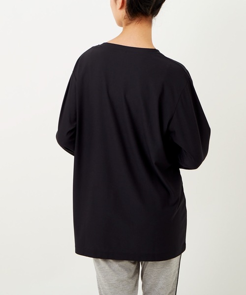 FILA(フィラ)の「【FILA/フィラ】レディースロゴロングTシャツ(Tシャツ/カットソー・レディース・ホワイト/ブラック/パープル/ネイビー/サックスブルー/ピンク/イエロー・MEDIUM/LARGE/X-LARGE)」の19枚目の写真