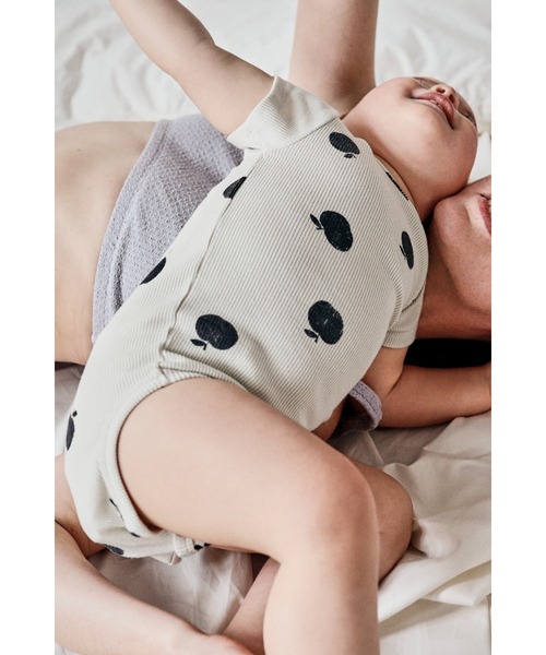 BOBO CHOSES（ボボショーズ）の「Poma allover short sleeve body（ロンパース・キッズ・オフホワイト・3MONTH/6-12MONTH/12-18MONTH）」の11枚目の写真
