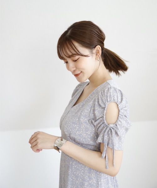 UNFIELD（アンフィールド）の「【UNFIELD フラワーマーメイド袖開きワンピース】（ワンピース・レディース・ブラック/ベージュ/サックスブルー・FREE）」の20枚目の写真