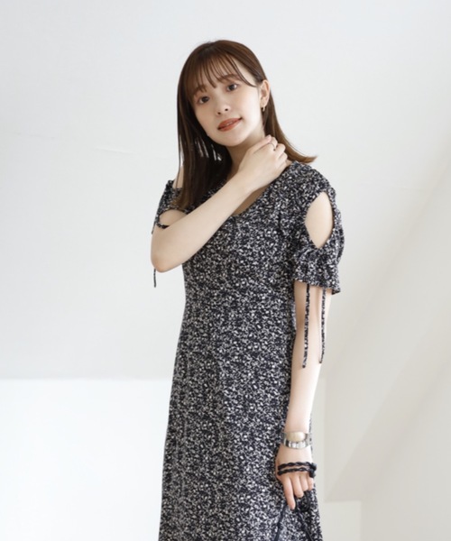 UNFIELD（アンフィールド）の「【UNFIELD フラワーマーメイド袖開きワンピース】（ワンピース・レディース・ブラック/ベージュ/サックスブルー・FREE）」の15枚目の写真