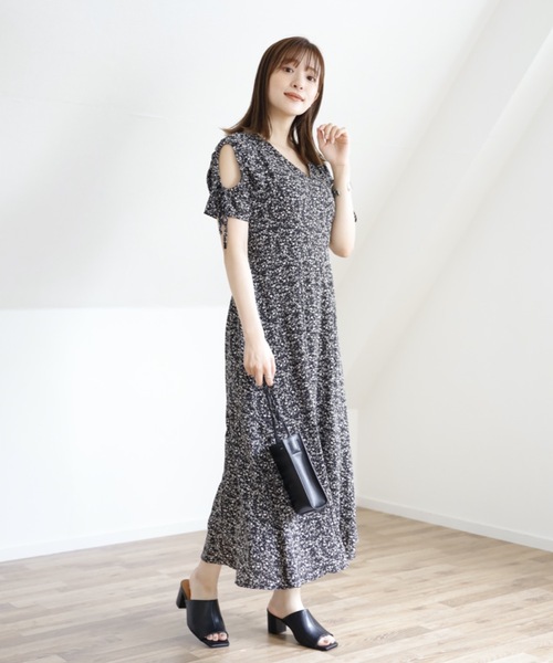 UNFIELD（アンフィールド）の「【UNFIELD フラワーマーメイド袖開きワンピース】（ワンピース・レディース・ブラック/ベージュ/サックスブルー・FREE）」の14枚目の写真