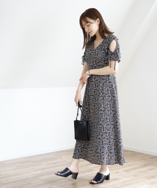 UNFIELD（アンフィールド）の「【UNFIELD フラワーマーメイド袖開きワンピース】（ワンピース・レディース・ブラック/ベージュ/サックスブルー・FREE）」の21枚目の写真