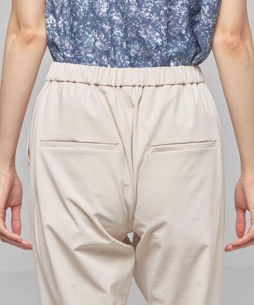 closet story（クローゼットストーリー）の「＜closet story＞□CSC テーパード イージーパンツ [接触冷感・紫外線防止・防透け・吸水速乾] -手洗い可能-（その他パンツ・レディース・ブラック/ナチュラル・FREE）」の7枚目の写真