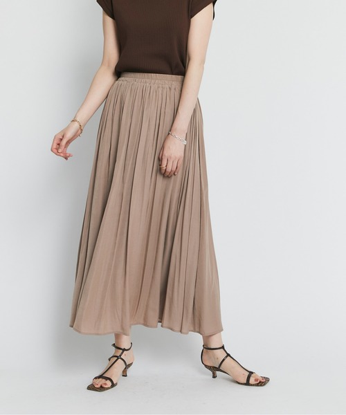 RIVE DROITE（リヴドロワ）の「柔らかく軽やかな印象　レーヨン混ギャザースカート（スカート・レディース・ベージュ/グリーン系その他/チャコールグレー/バイオレット・FREE）」の5枚目の写真