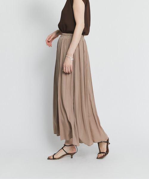 RIVE DROITE（リヴドロワ）の「柔らかく軽やかな印象　レーヨン混ギャザースカート（スカート・レディース・ベージュ/グリーン系その他/チャコールグレー/バイオレット・FREE）」の6枚目の写真