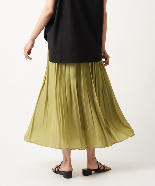 RIVE DROITE（リヴドロワ）の「柔らかく軽やかな印象　レーヨン混ギャザースカート（スカート・レディース・ベージュ/グリーン系その他/チャコールグレー/バイオレット・FREE）」の18枚目の写真