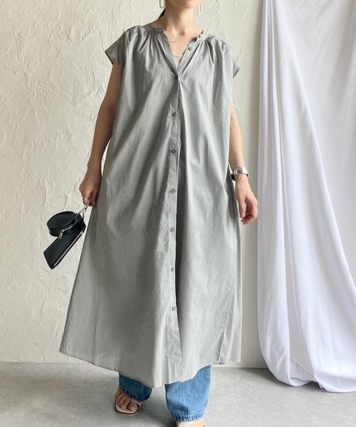 She's Closet(シーズクローゼット)の「スタンドカラーAラインフレアフレンチスリーブロングシャツワンピース(シャツワンピース・レディース・オフホワイト/グレー×サックスブルー/ダークパープル/ダークラベンダー・FREE)」の2枚目の写真