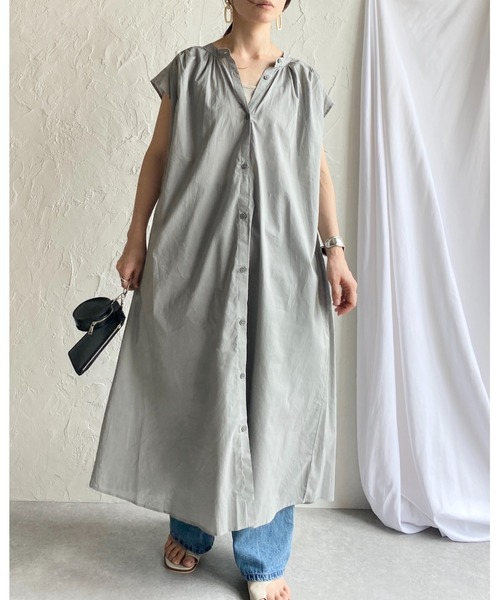 She's Closet(シーズクローゼット)の「スタンドカラーAラインフレアフレンチスリーブロングシャツワンピース(シャツワンピース・レディース・オフホワイト/グレー×サックスブルー/ダークパープル/ダークラベンダー・FREE)」の6枚目の写真