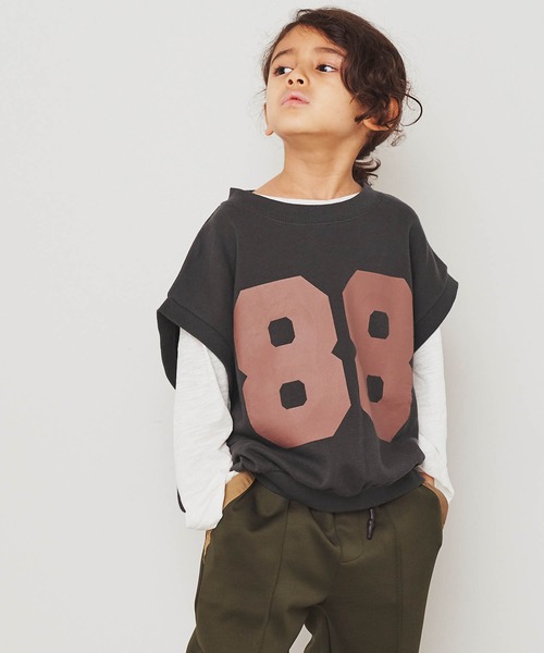 ＆yam（アンドヤム）の「USA裏毛オーバーサイズビッグプリントベスト（ベスト・キッズ・ベージュ/ホワイト/ブルー/ブラック・110-120cm/130-140cm/140-150cm/120-130cm/150-160cm）」の9枚目の写真