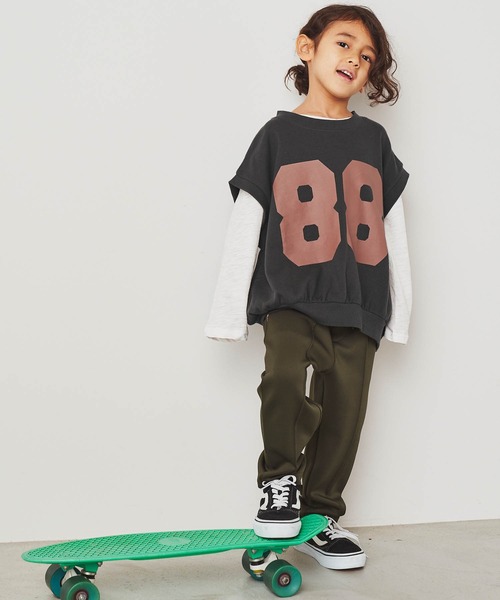 ＆yam（アンドヤム）の「USA裏毛オーバーサイズビッグプリントベスト（ベスト・キッズ・ベージュ/ホワイト/ブルー/ブラック・110-120cm/130-140cm/140-150cm/120-130cm/150-160cm）」の12枚目の写真