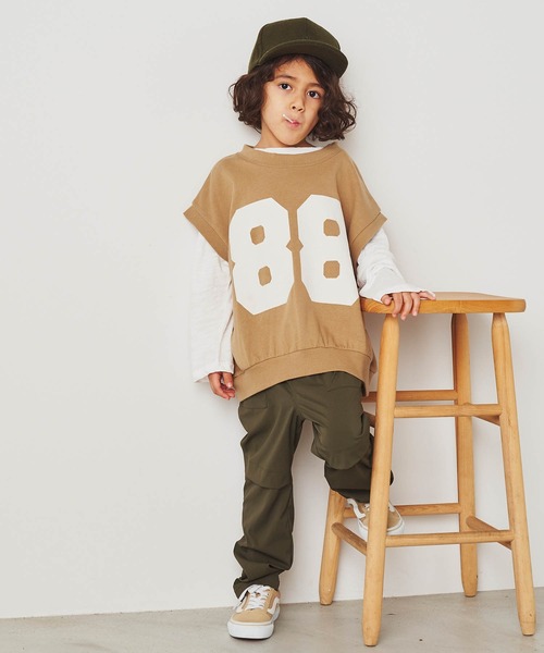 ＆yam（アンドヤム）の「USA裏毛オーバーサイズビッグプリントベスト（ベスト・キッズ・ベージュ/ホワイト/ブルー/ブラック・110-120cm/130-140cm/140-150cm/120-130cm/150-160cm）」の17枚目の写真