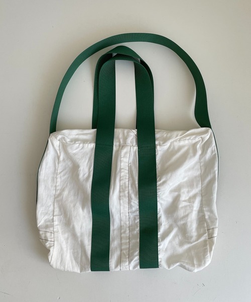 CANAL JEAN（キャナルジーン）の「RCW BLUE LABEL(ブルーレーベル) ボストンバッグ（ボストンバッグ・レディース・ホワイト/グリーン・ONE SIZE）」の4枚目の写真