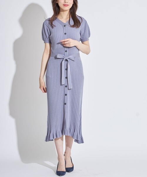 tocco closet(トッコ クローゼット)の「ウエストりぼん付きフロントボタン裾フリルシャリ感リブニットワンピース(ワンピース・レディース・グレイッシュブルー/ダークブラウン/ライトカーキ/チャコール/ラベンダー・M)」の17枚目の写真