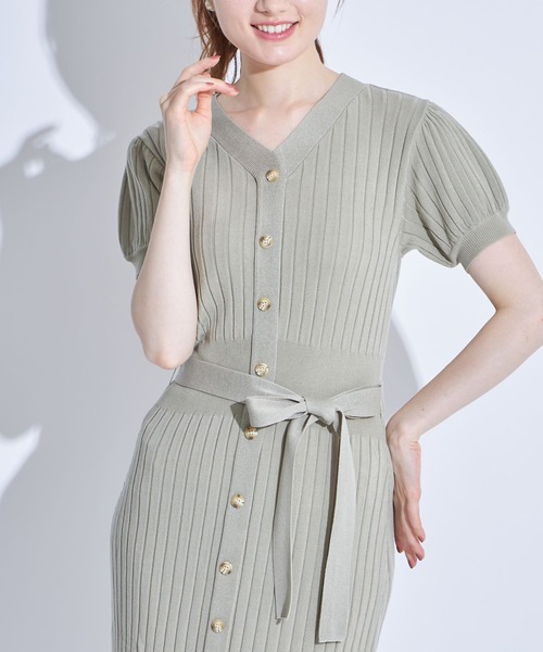tocco closet(トッコ クローゼット)の「ウエストりぼん付きフロントボタン裾フリルシャリ感リブニットワンピース(ワンピース・レディース・グレイッシュブルー/ダークブラウン/ライトカーキ/チャコール/ラベンダー・M)」の16枚目の写真