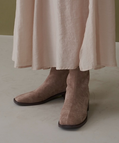 Aunt Marie's（アントマリーズ）の「スクエアトゥストレッチレザーブーツ（ブーツ・レディース・ブラック/ダークブラウン/アイボリー/ベージュ・S/M/L）」の4枚目の写真