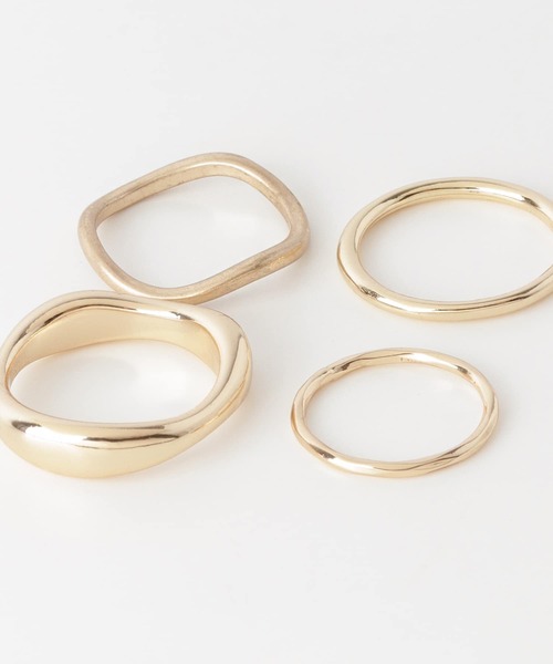 SMELLY（スメリー）の「4セットリング（リング・レディース・ゴールド・-）」の2枚目の写真