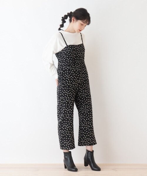 Cutie Blonde（キューティーブロンド）の「◆【S-L】サッカー柄アソートサロペット（サロペット/オーバーオール・レディース・ブラック/カーキ/ブラック系6・01/02/03）」の2枚目の写真