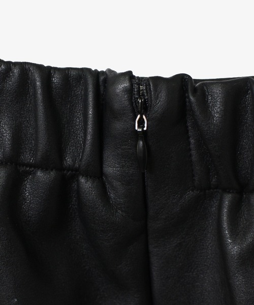 one way(ワンウェイ)の「【oneway】ミニ台形レザースカート(スカート・レディース・ブラック/ライトグリーン・FREE)」の7枚目の写真