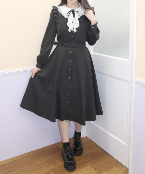 Secret Honey(シークレットハニー)の「ヨークフリルラッフルミディ丈ワンピース(ワンピース・レディース・ブラック/グレー・MEDIUM)」の2枚目の写真