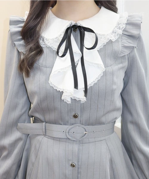 Secret Honey(シークレットハニー)の「ヨークフリルラッフルミディ丈ワンピース(ワンピース・レディース・ブラック/グレー・MEDIUM)」の10枚目の写真