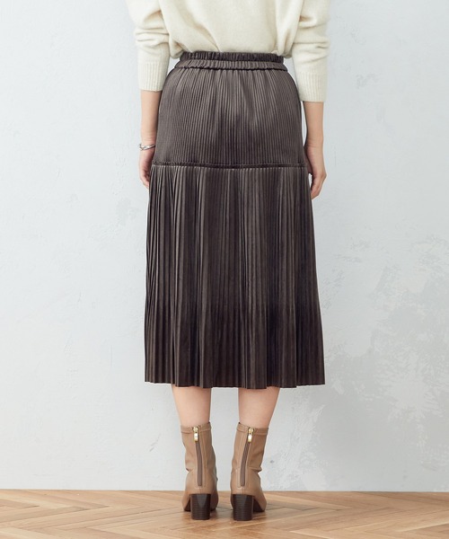 COMME CA ISM（コムサイズム）の「ベロア　プリーツスカート（スカート・レディース・ブラック/ブラウン/グレイッシュベージュ/ブルー・SMALL/MEDIUM/LARGE）」の16枚目の写真