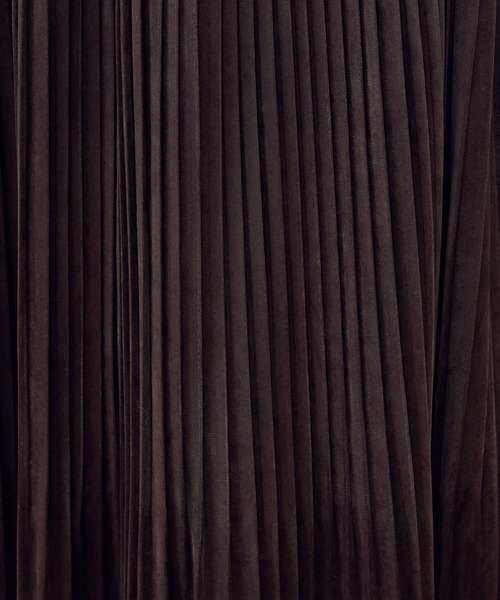 COMME CA ISM（コムサイズム）の「ベロア　プリーツスカート（スカート・レディース・ブラック/ブラウン/グレイッシュベージュ/ブルー・SMALL/MEDIUM/LARGE）」の8枚目の写真