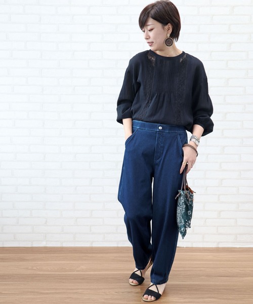 BELLUNA PLUS(ベルーナ)の「美ストレッチゆったり裾タックパンツ 股下61cm(その他パンツ・レディース・インディゴブルー/カーキ/ブラック/ライトベージュ・LARGE/MEDIUM/SMALL/X-LARGE)」の10枚目の写真